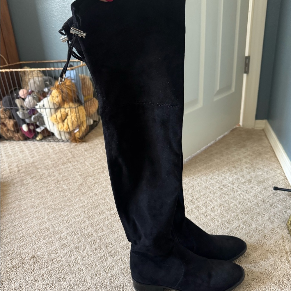 Black Knee-High Women's Boots